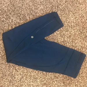 Lululemon long leggings.